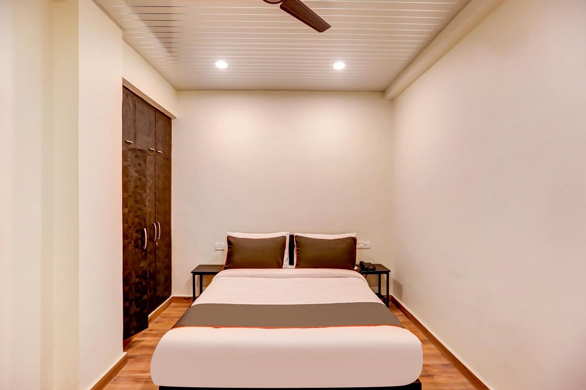 Collection O Sr Inn Awas Vikas Kanpur Buitenkant foto