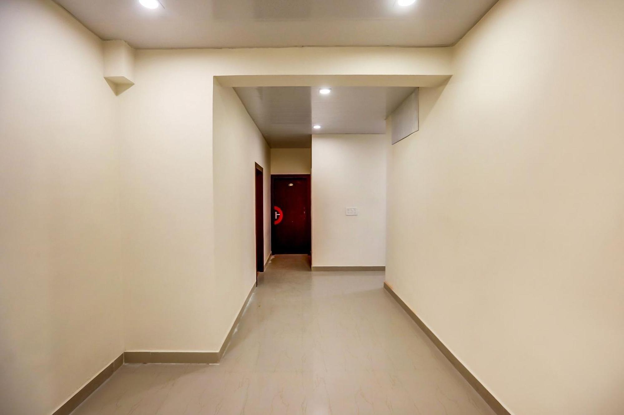 Collection O Sr Inn Awas Vikas Kanpur Buitenkant foto