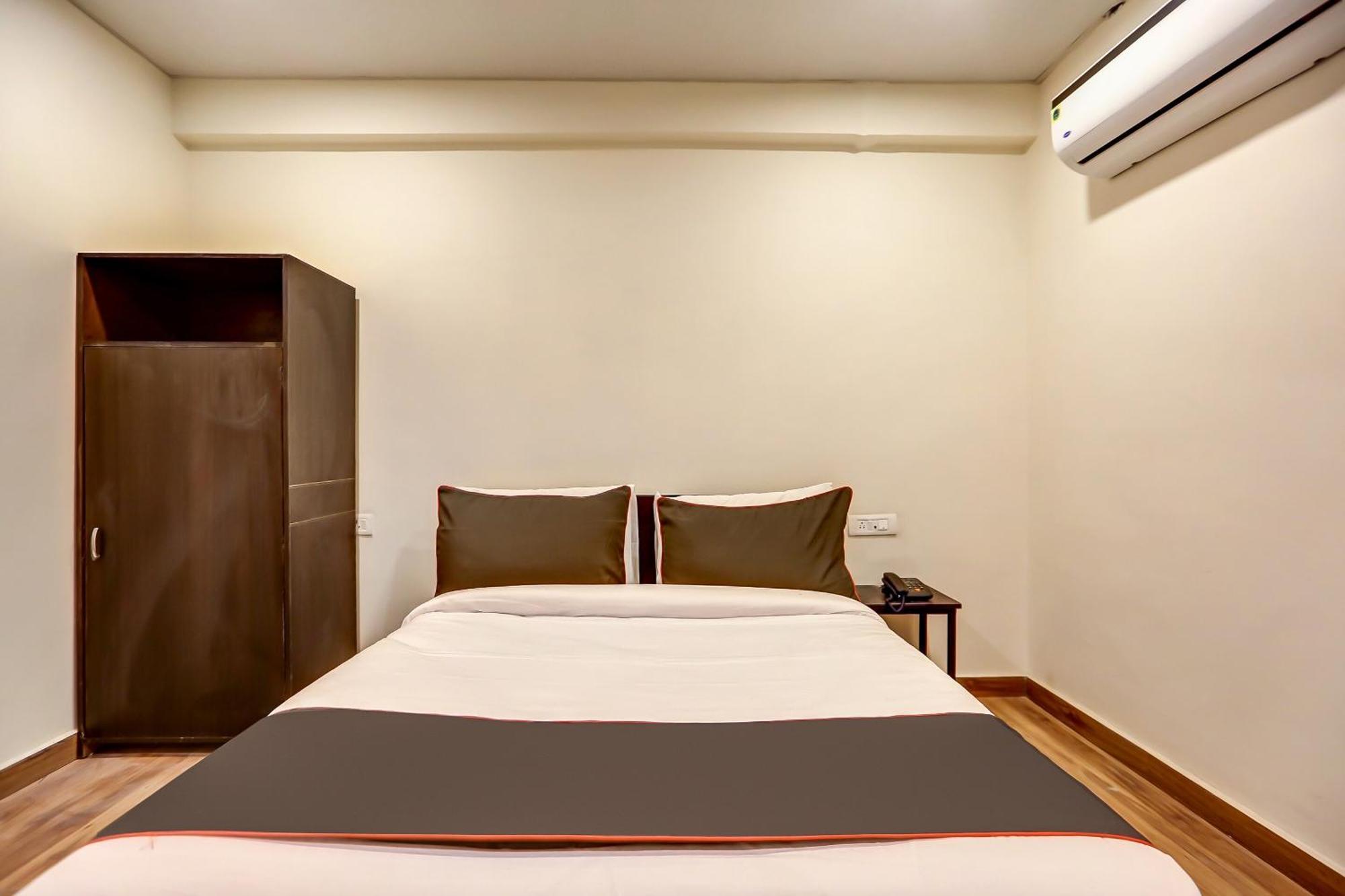 Collection O Sr Inn Awas Vikas Kanpur Buitenkant foto